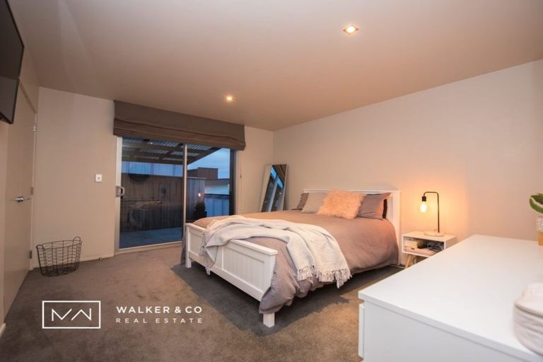 Photo of property in 17a Riverstone Drive, Riverstone Terraces, Upper Hutt, 5018
