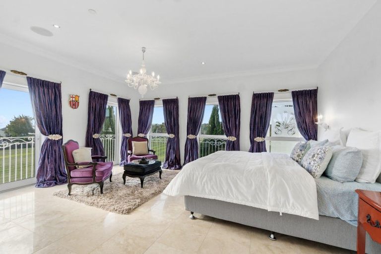 Photo of property in 64 Porterfield Road, Whitford, Howick, 2571