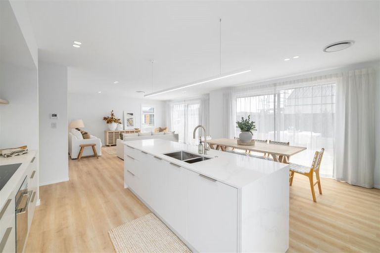 Photo of property in 11 Jardine Place, Marshland, Christchurch, 8051