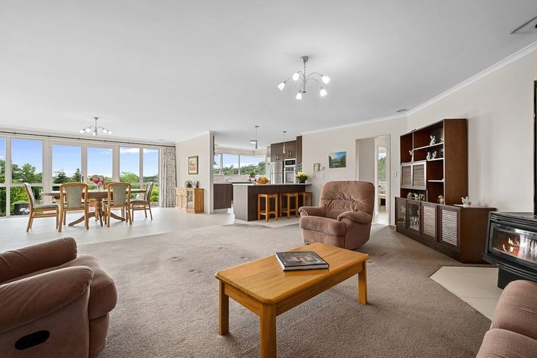 Photo of property in 97 Arrowsmith Road, Waitakere, Henderson, 0782