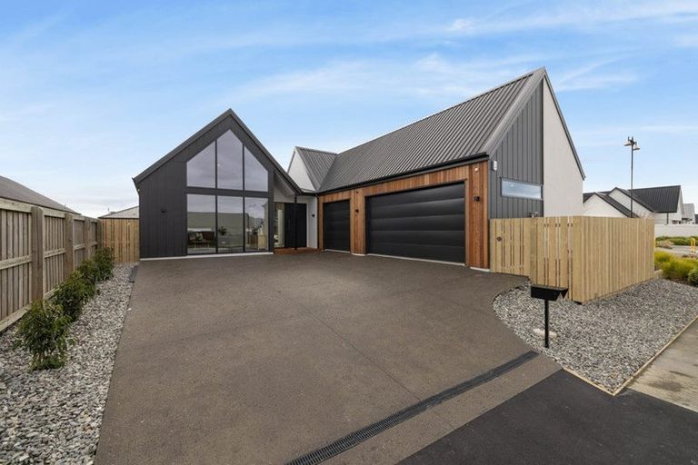 Photo of property in 2 Alan James Lane, Prebbleton, 7604