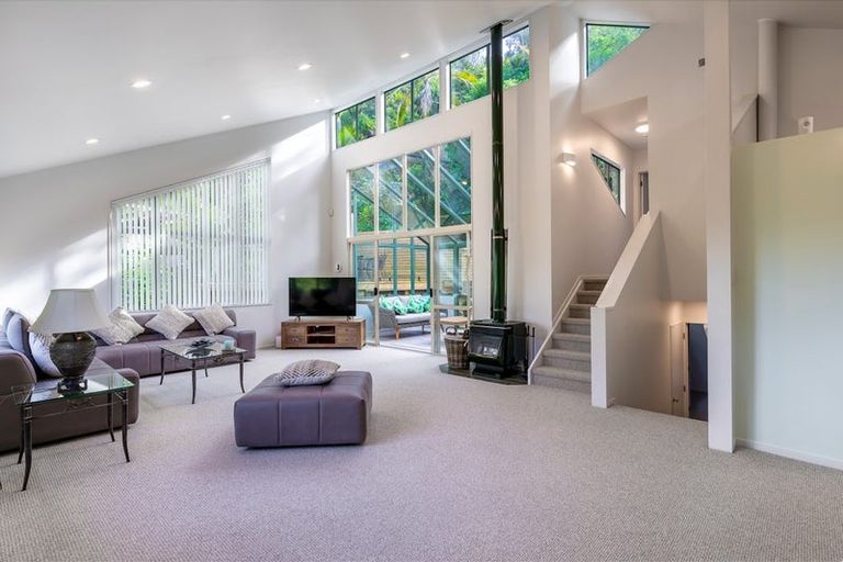 Photo of property in 153 Woodlands Park Road, Titirangi, Auckland, 0604