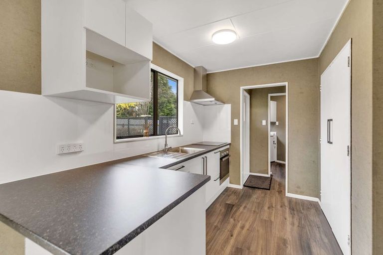 Photo of property in 6 Kirkcaldie Grove, Levin, 5510