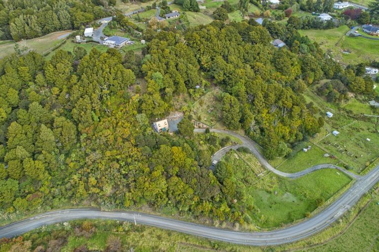 Photo of property in 54 Paparoa Station Road, Paparoa, 0571