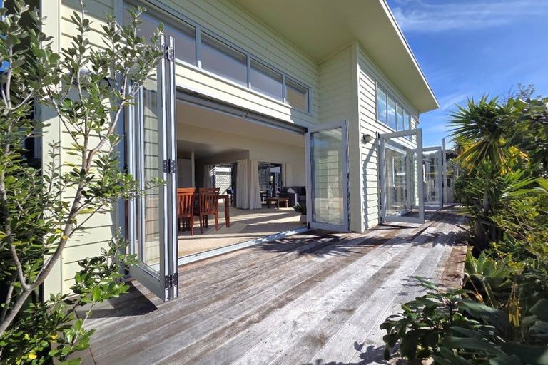Photo of property in 143 The Fairway, Matarangi, Whitianga, 3592