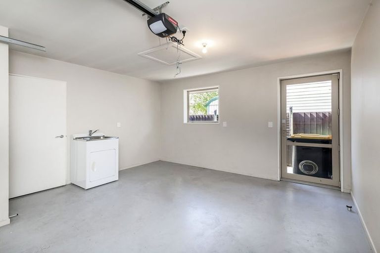 Photo of property in 54 Thackeray Place, Waltham, Christchurch, 8023