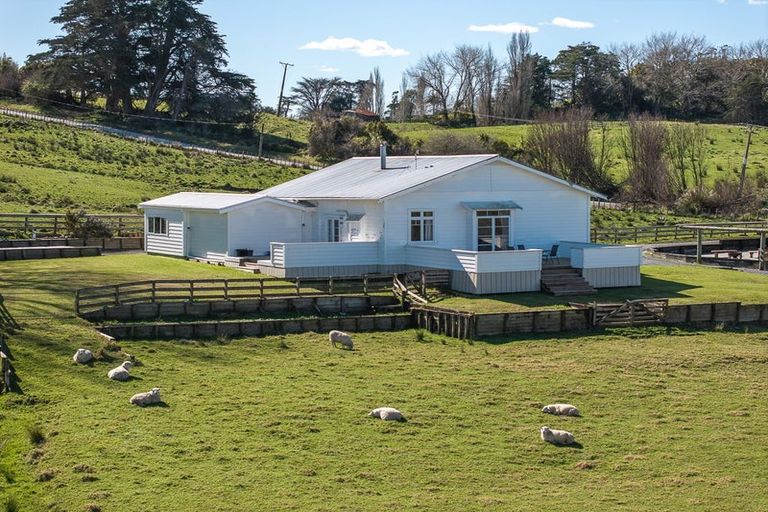 Photo of property in 27 Church Hill Road, Port Albert, Wellsford, 0973