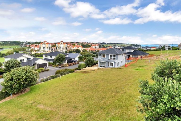 Photo of property in 38 Bella Vista Drive, Gulf Harbour, Whangaparaoa, 0930