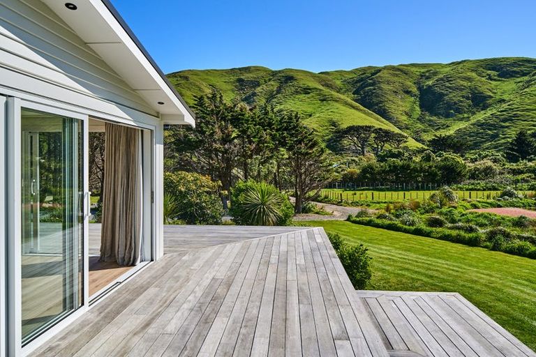Photo of property in 302 Boom Rock Road, Ohariu, Wellington, 6037