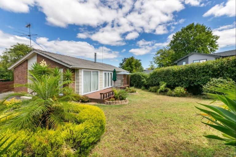 Photo of property in 61 Oreil Avenue, West Harbour, Auckland, 0618