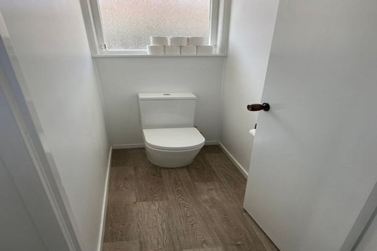 Photo of property in 12 Poto Street, Te Atatu South, Auckland, 0610