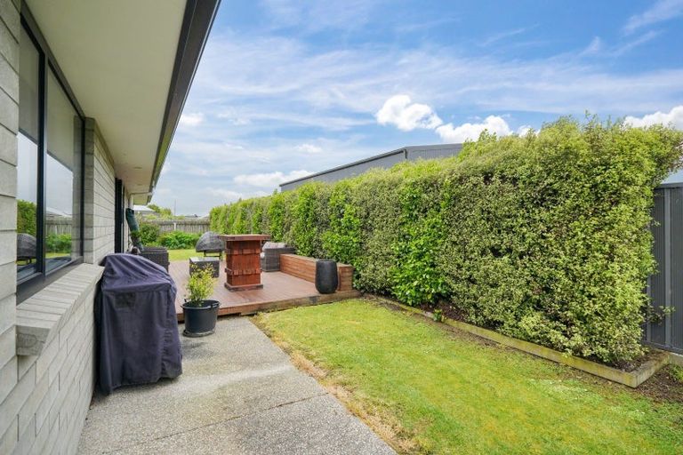 Photo of property in 19 Dallard Way, Waikiwi, Invercargill, 9810
