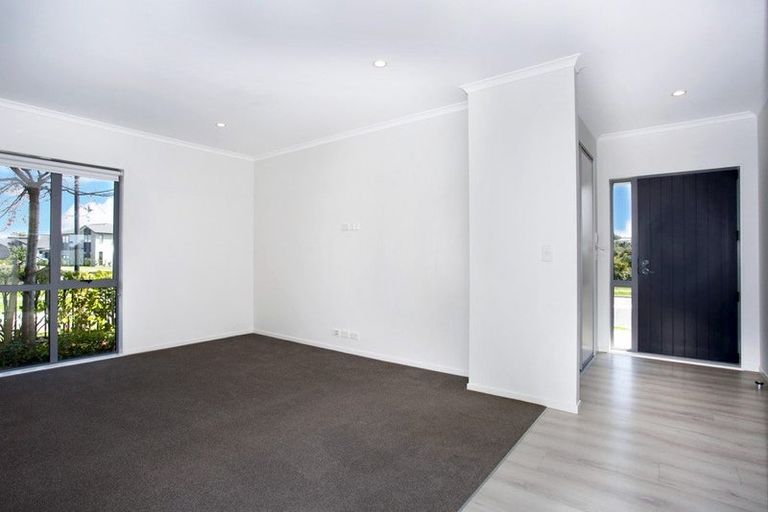 Photo of property in 94 Te Napi Drive, Takanini, 2112