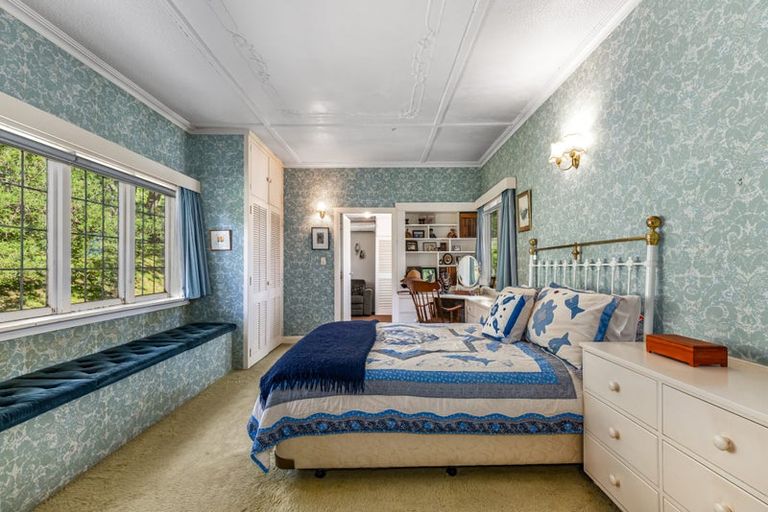 Photo of property in 2 Beacon Hill Road, Miramar, Wellington, 6022