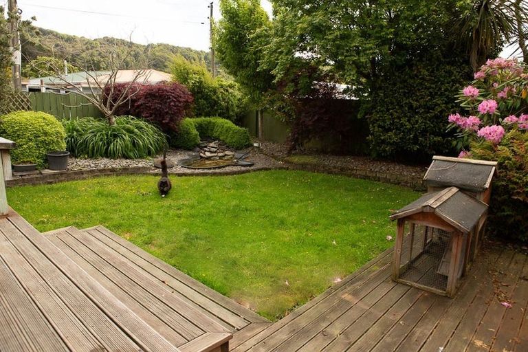 Photo of property in 21 Rata Street, Wainuiomata, Lower Hutt, 5014