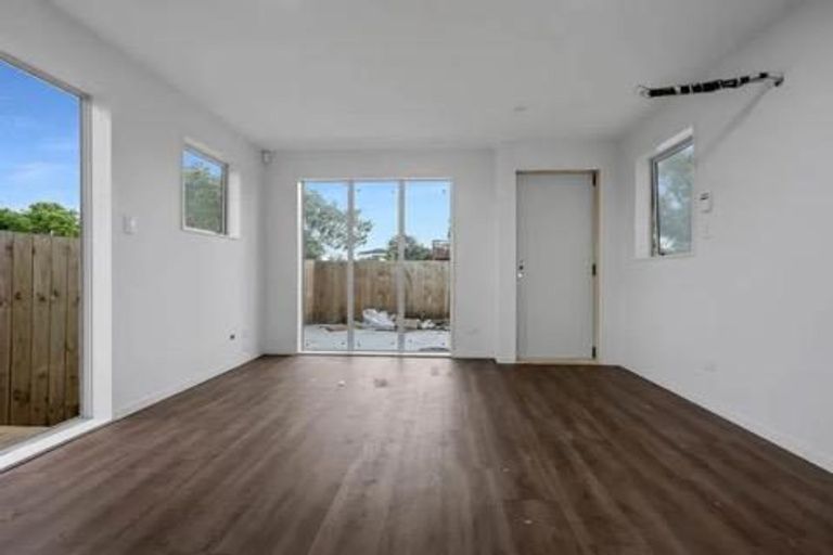 Photo of property in 305f Porchester Road, Takanini, 2112