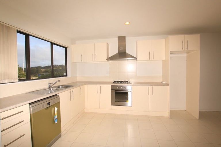 Photo of property in Albany Gardens, 23 Masons Road, Oteha, Auckland, 0632
