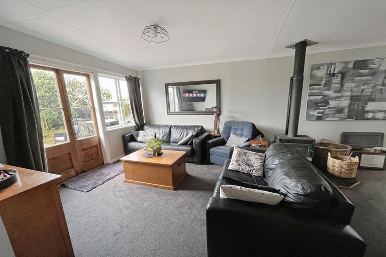 Photo of property in 49 Milson Line, Milson, Palmerston North, 4414