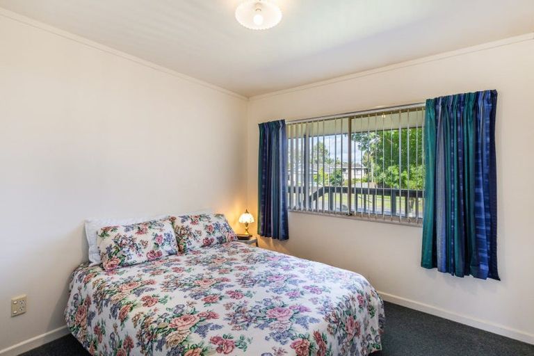 Photo of property in 32 Grace Crescent, Richmond Heights, Taupo, 3330