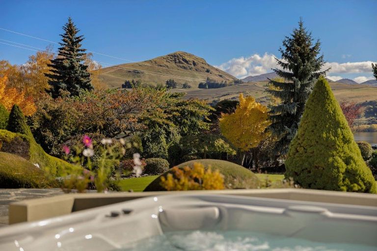 Photo of property in 714 Lake Hayes-arrow Junction Highway, Lake Hayes, Queenstown, 9371