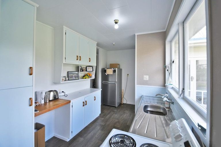 Photo of property in 17 Pakiri Road, Leigh, Warkworth, 0985