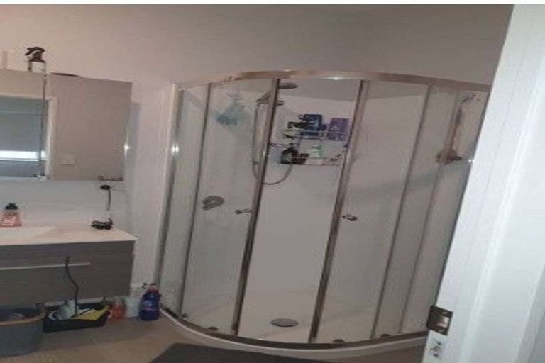 Photo of property in 45/11 Ray Small Drive, Papakura, 2110