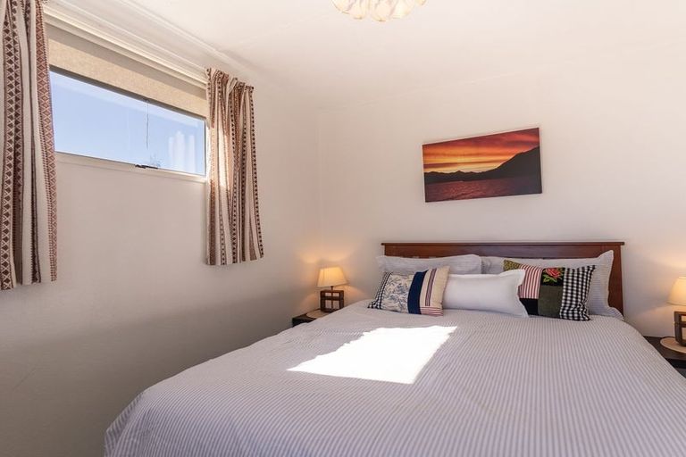 Photo of property in 6 Sealy Street, Twizel, 7901