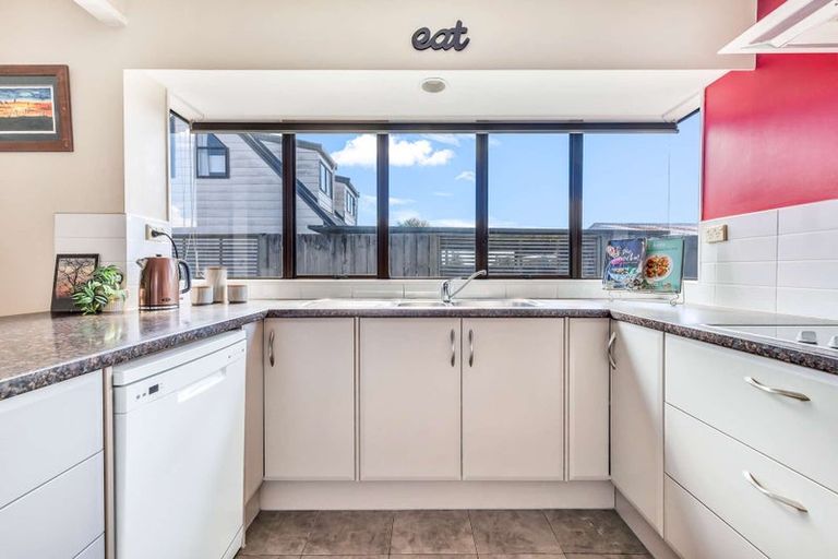 Photo of property in 3 Memphis Place, Pomare, Rotorua, 3015