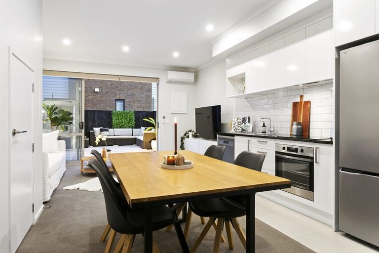 Photo of property in 22 Rangihina Road, Hobsonville, Auckland, 0616