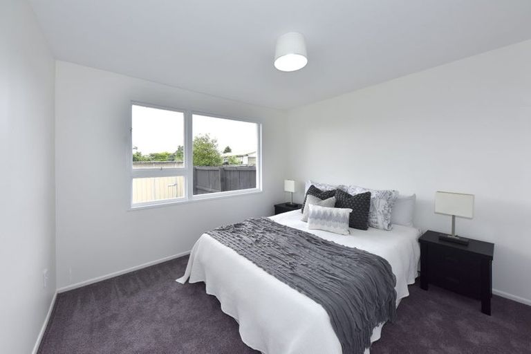 Photo of property in 2/69 Shortland Street, Wainoni, Christchurch, 8061