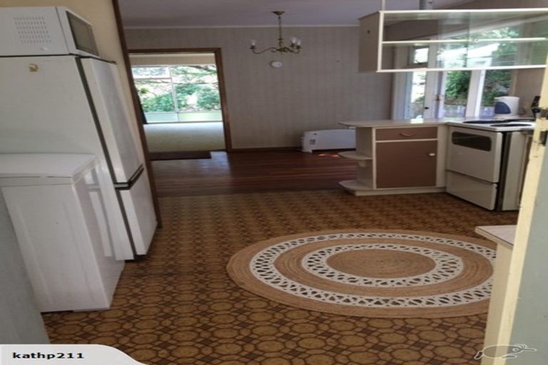 Photo of property in 160 Parkvale Road, Karori, Wellington, 6012