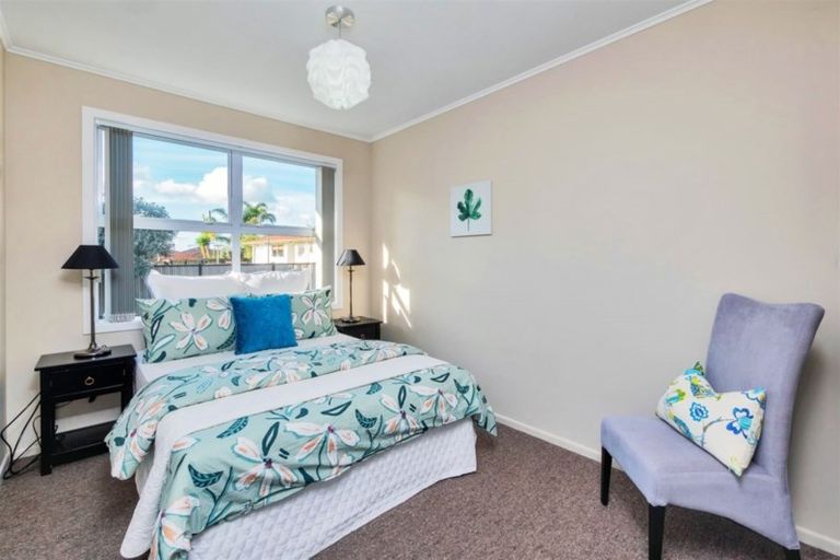Photo of property in 81 Sturges Road, Henderson, Auckland, 0612