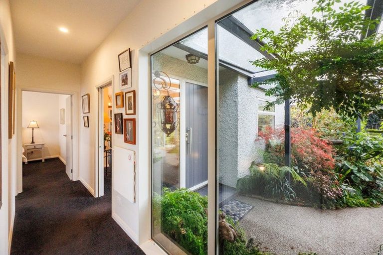 Photo of property in 42 Stewart Crescent, Hokowhitu, Palmerston North, 4410