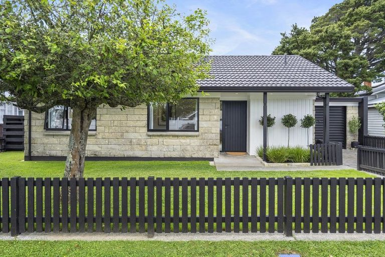 Photo of property in 54a Williams Street, Cambridge, 3434