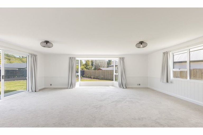 Photo of property in 4 George Oliver Place, Kainga, Christchurch, 8083