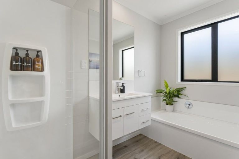 Photo of property in 42 Tamapahore Boulevard, Papamoa Beach, Papamoa, 3118