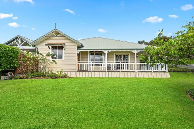 Photo of property in 1 Windermere Rise, Rototuna, Hamilton, 3210