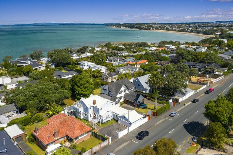 Photo of property in 209 Hurstmere Road, Takapuna, Auckland, 0622
