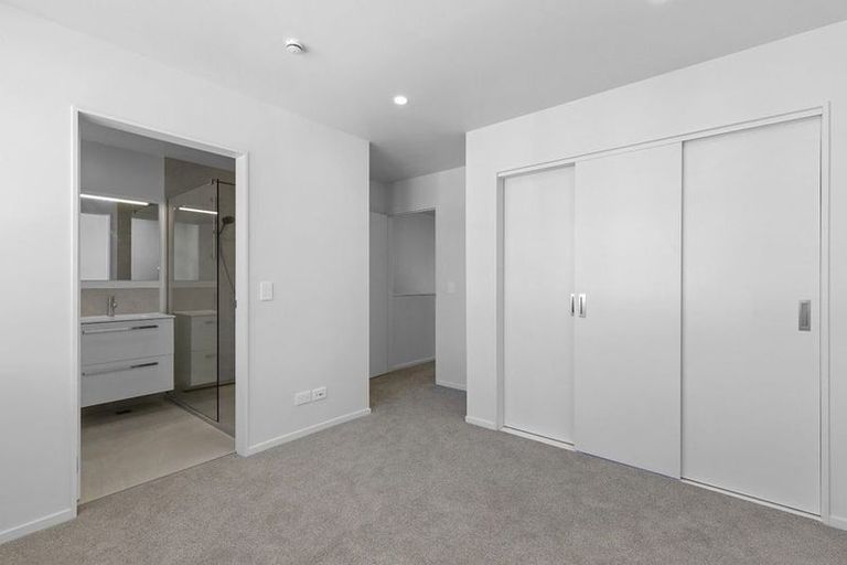 Photo of property in 31 Turtleback Avenue, Whitby, Porirua, 5024