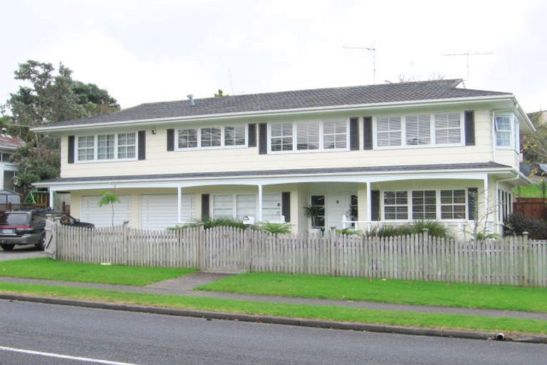 Photo of property in 35 Maxwelton Drive, Mairangi Bay, Auckland, 0630