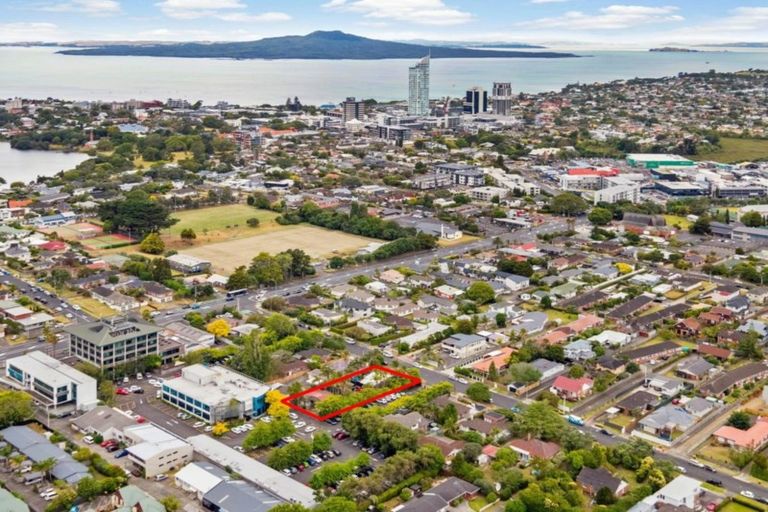 Photo of property in 1/7 Karaka Street, Takapuna, Auckland, 0622