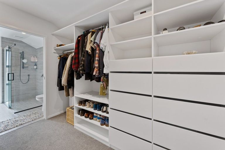 Photo of property in 18 Kotare Drive, Waiwhakaiho, New Plymouth, 4312