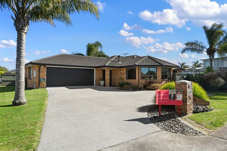 Photo of property in 35 Stoneleigh Drive, Chartwell, Hamilton, 3210