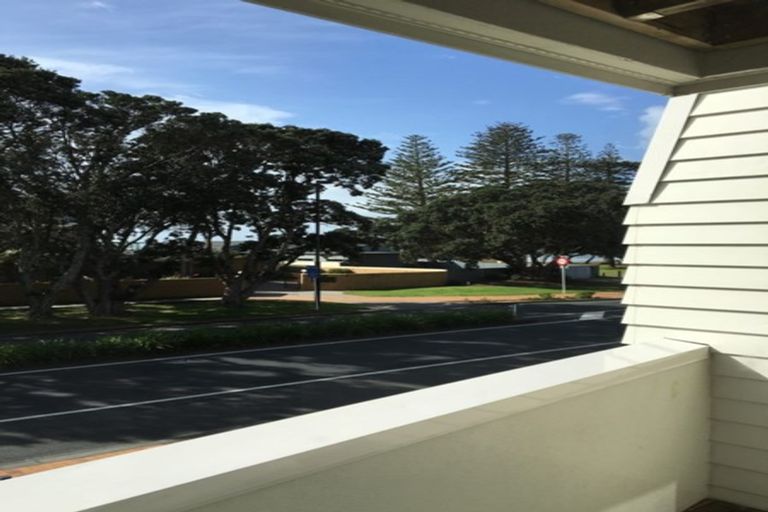 Photo of property in 304/252 Centreway Road, Orewa, 0931