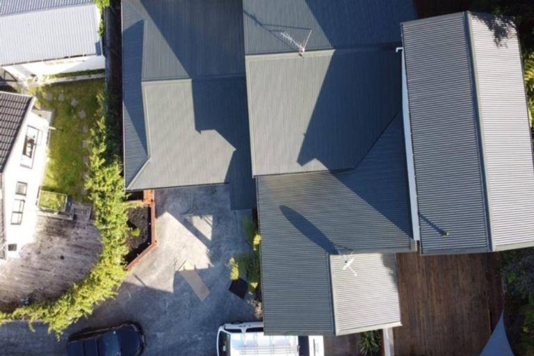 Photo of property in 2/150 Tirohanga Road, Tirohanga, Lower Hutt, 5010