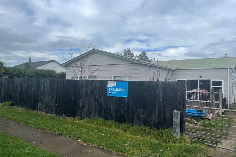 Photo of property in 56 Terou Street, Manaia, 4612
