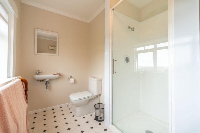 Photo of property in 18 Ure Street, South Hill, Oamaru, 9400