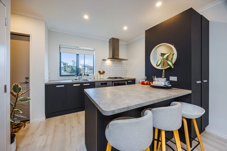 Photo of property in 36 Adlam Lane, Takanini, 2112