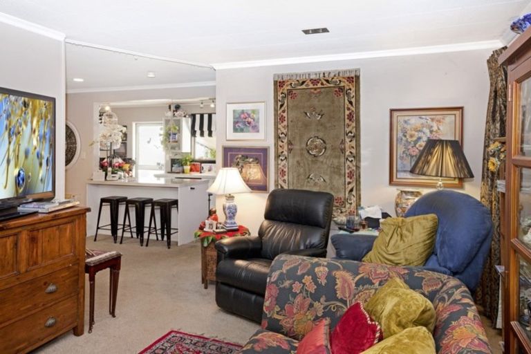 Photo of property in 11a Kaputone Place, Belfast, Christchurch, 8051