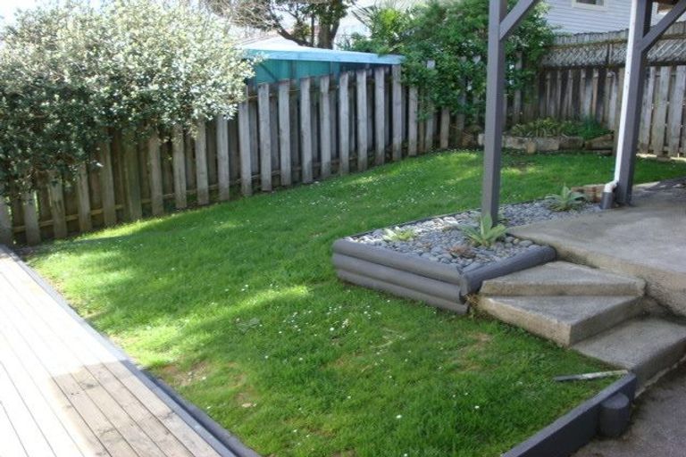 Photo of property in 1/69 Monarch Avenue, Hillcrest, Auckland, 0627